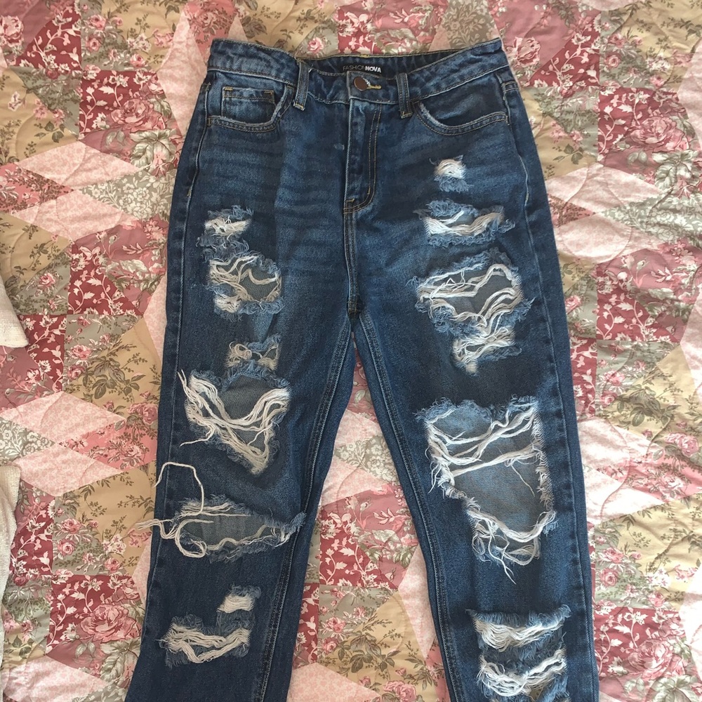 fashion nova mom jeans